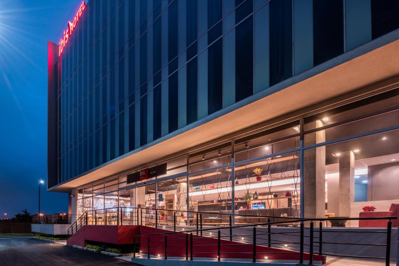 ホテル Ibis Chía エクステリア 写真
