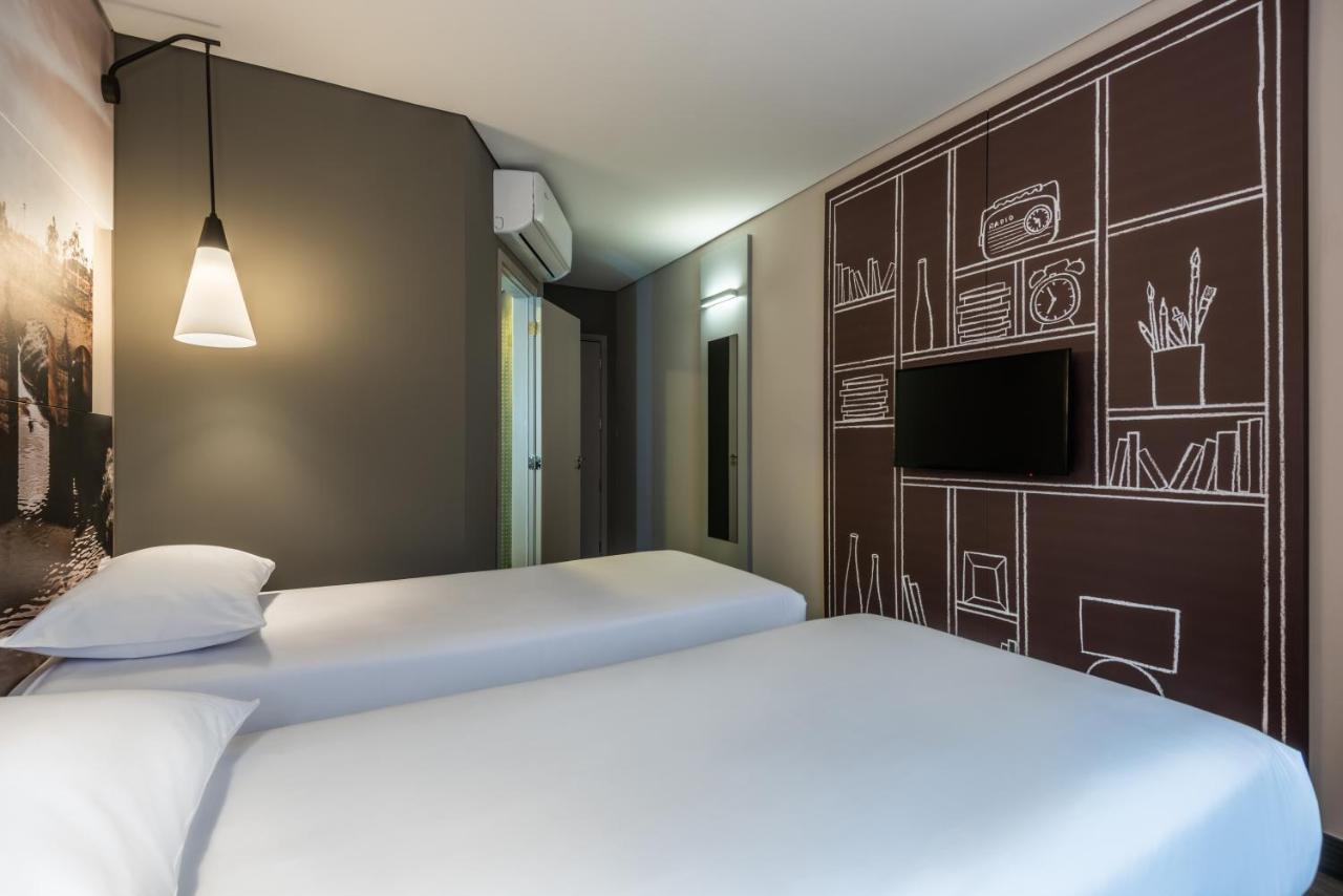 ホテル Ibis Chía エクステリア 写真