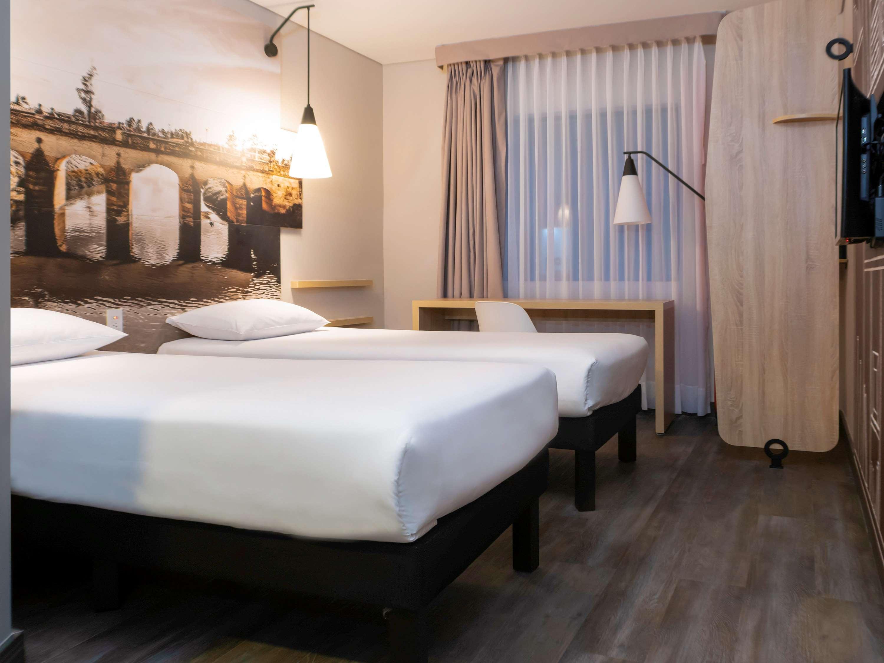 ホテル Ibis Chía エクステリア 写真